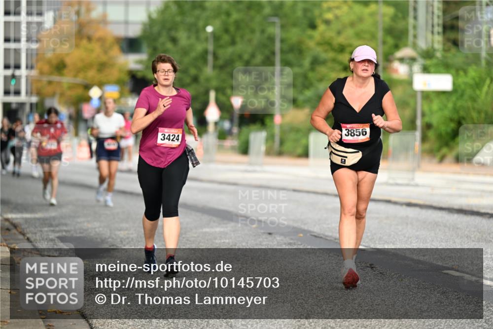 06.09.2026 - CURREX Alsterlauf Dr. Thomas Lammeyer http://msf.ph/oto/10145703 06.09.2026 10:19:09 Laufen 3424, 3856 meine-sportfotos.de
