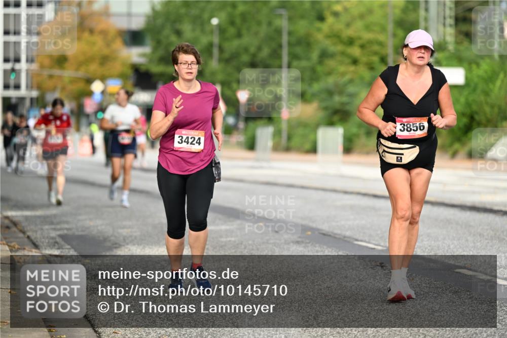 06.09.2026 - CURREX Alsterlauf Dr. Thomas Lammeyer http://msf.ph/oto/10145710 06.09.2026 10:19:09 Laufen 3424, 3856 meine-sportfotos.de