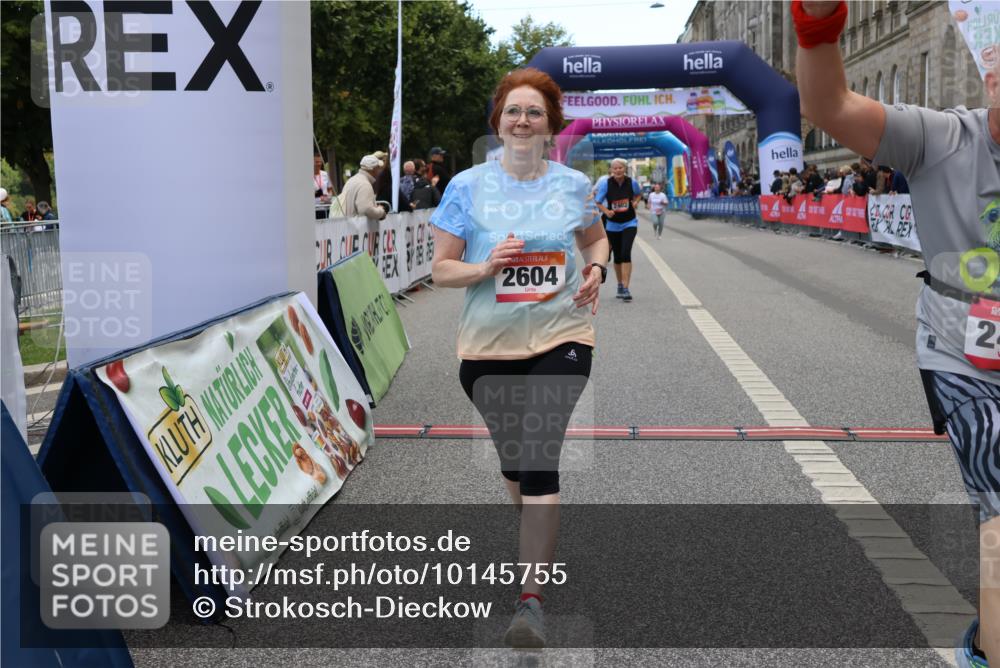 06.09.2026 - CURREX Alsterlauf Strokosch-Dieckow http://msf.ph/oto/10145755 06.09.2026 10:21:26 Ziel 2330, 2402, 2403, 2404, 2579, 2604, 2712, 6037, 6038 meine-sportfotos.de