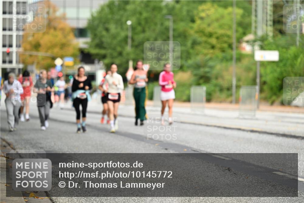 06.09.2026 - CURREX Alsterlauf Dr. Thomas Lammeyer http://msf.ph/oto/10145772 06.09.2026 10:19:21 Laufen  meine-sportfotos.de
