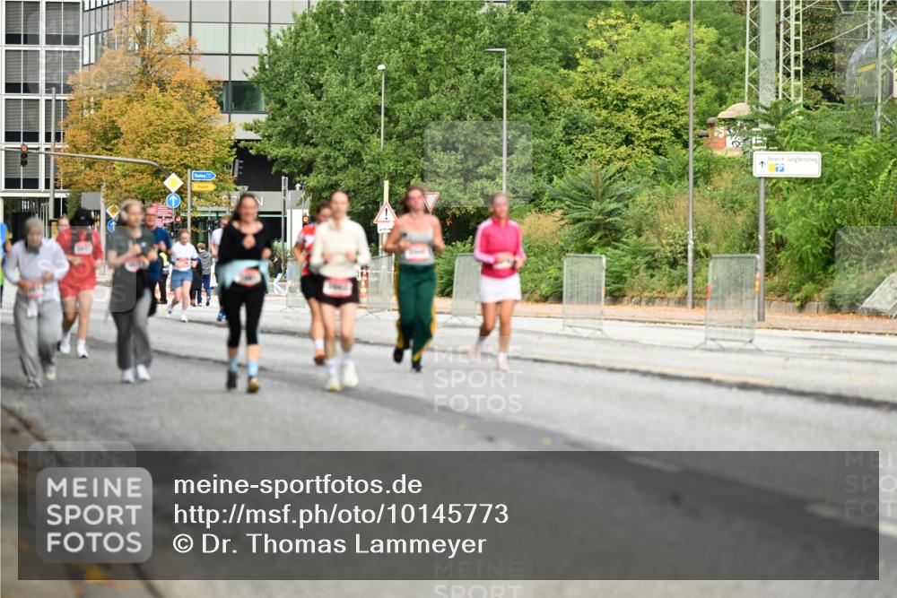 06.09.2026 - CURREX Alsterlauf Dr. Thomas Lammeyer http://msf.ph/oto/10145773 06.09.2026 10:19:21 Laufen  meine-sportfotos.de