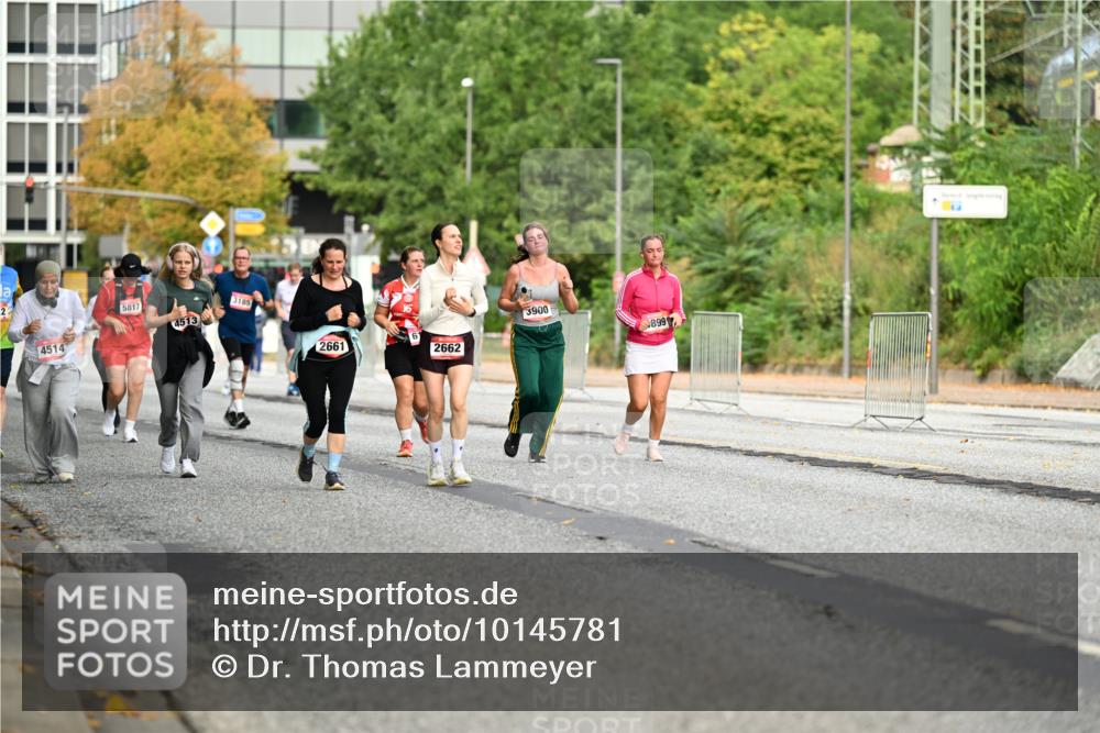06.09.2026 - CURREX Alsterlauf Dr. Thomas Lammeyer http://msf.ph/oto/10145781 06.09.2026 10:19:22 Laufen 4514, 5817, 3185, 4513, 2661, 2662, 3900, 899 meine-sportfotos.de