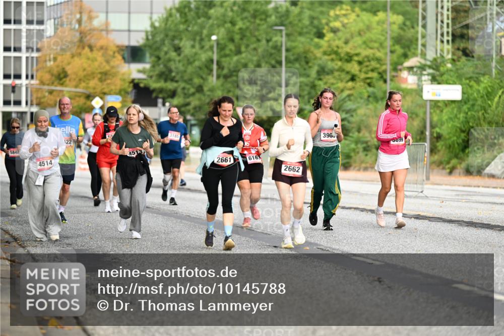 06.09.2026 - CURREX Alsterlauf Dr. Thomas Lammeyer http://msf.ph/oto/10145788 06.09.2026 10:19:26 Laufen 5842, 4514, 122, 4513, 3185, 2661, 616, 2662, 390, 899 meine-sportfotos.de