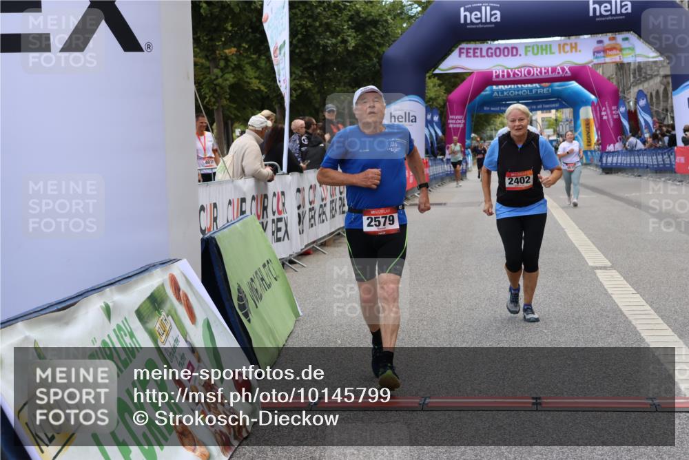 06.09.2026 - CURREX Alsterlauf Strokosch-Dieckow http://msf.ph/oto/10145799 06.09.2026 10:21:28 Ziel 2330, 2402, 2403, 2404, 2579, 2604, 2712, 3918 meine-sportfotos.de