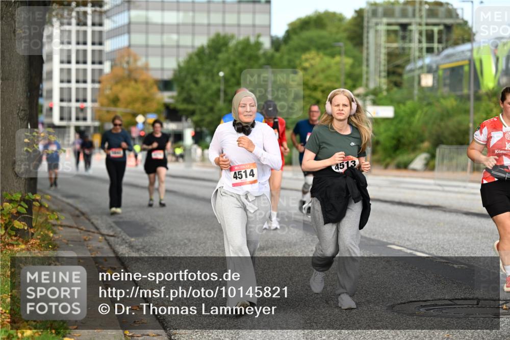 06.09.2026 - CURREX Alsterlauf Dr. Thomas Lammeyer http://msf.ph/oto/10145821 06.09.2026 10:19:32 Laufen 4514, 4513 meine-sportfotos.de