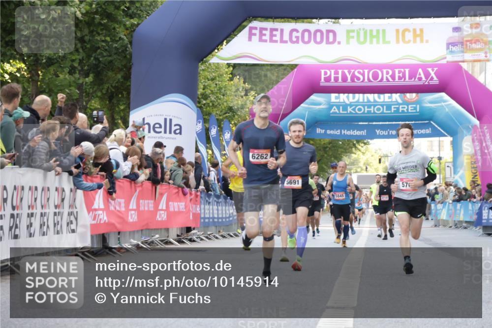 06.09.2026 - CURREX Alsterlauf Yannick Fuchs http://msf.ph/oto/10145914 06.09.2026 09:47:45 Ziel 2850, 5704, 6262, 6378, 8189 meine-sportfotos.de