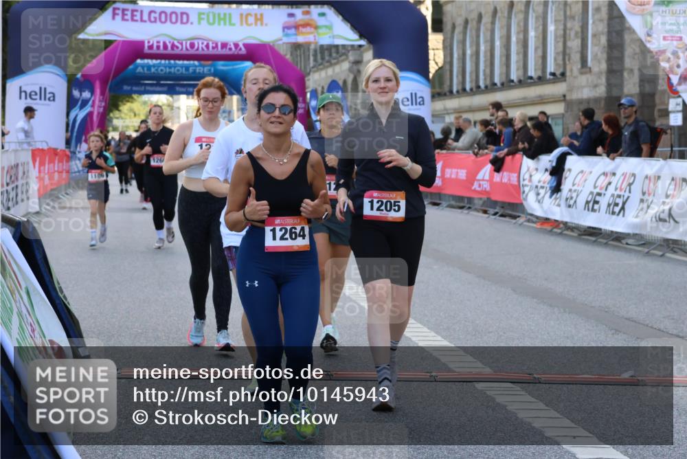 06.09.2026 - CURREX Alsterlauf Strokosch-Dieckow http://msf.ph/oto/10145943 06.09.2026 11:52:17 Ziel 1059, 1120, 1186, 1205, 1206, 1210, 1215, 1244, 1266, 1304, 1330 meine-sportfotos.de
