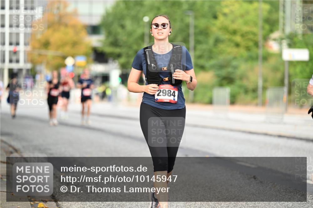 06.09.2026 - CURREX Alsterlauf Dr. Thomas Lammeyer http://msf.ph/oto/10145947 06.09.2026 10:20:00 Laufen 2984 meine-sportfotos.de