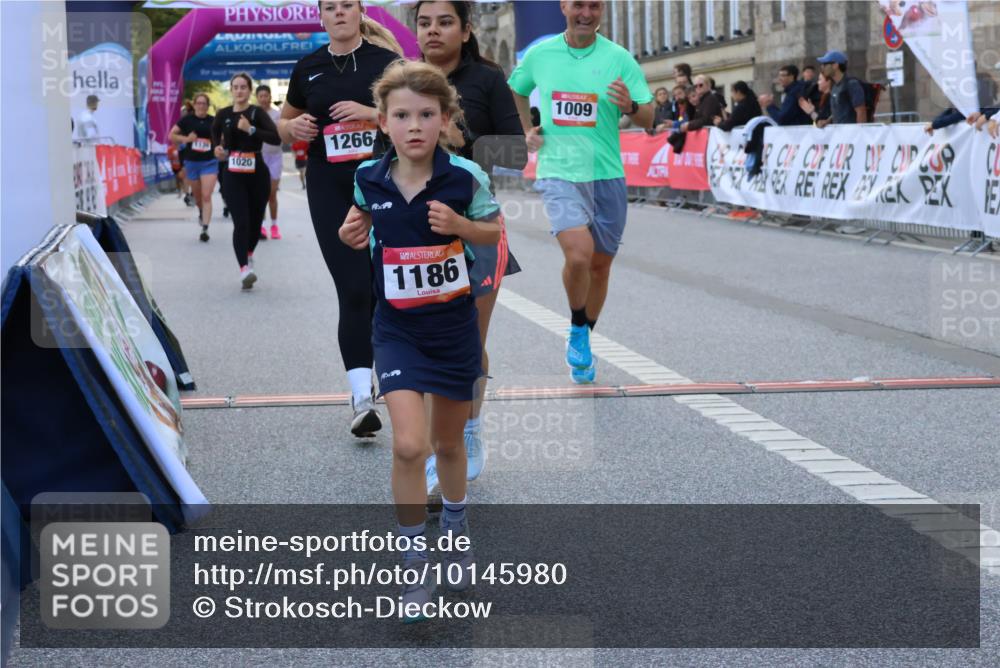 06.09.2026 - CURREX Alsterlauf Strokosch-Dieckow http://msf.ph/oto/10145980 06.09.2026 11:52:23 Ziel 1009, 1020, 1059, 1120, 1186, 1205, 1206, 1215, 1266, 1304 meine-sportfotos.de