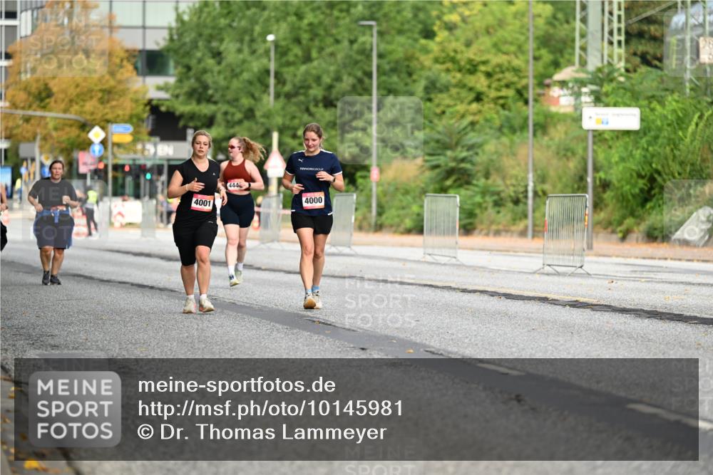 06.09.2026 - CURREX Alsterlauf Dr. Thomas Lammeyer http://msf.ph/oto/10145981 06.09.2026 10:20:07 Laufen 4001, 444, 4000 meine-sportfotos.de