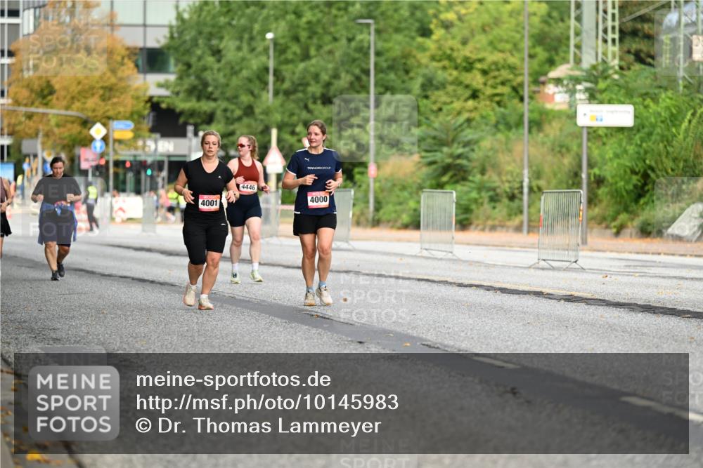 06.09.2026 - CURREX Alsterlauf Dr. Thomas Lammeyer http://msf.ph/oto/10145983 06.09.2026 10:20:07 Laufen 4001, 4446, 4000 meine-sportfotos.de