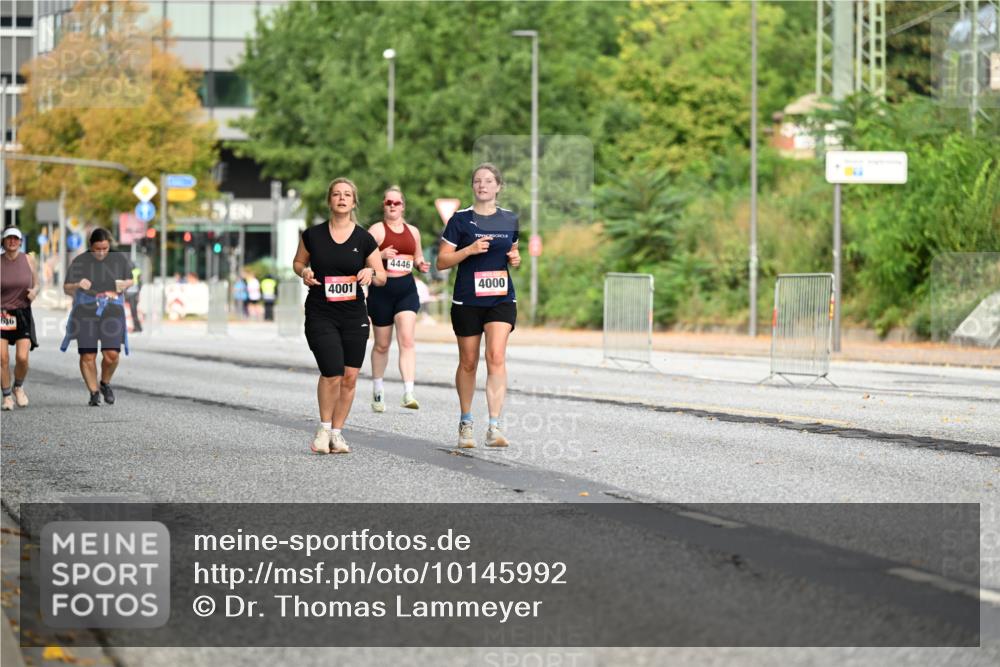 06.09.2026 - CURREX Alsterlauf Dr. Thomas Lammeyer http://msf.ph/oto/10145992 06.09.2026 10:20:08 Laufen 4001, 4446, 4000 meine-sportfotos.de