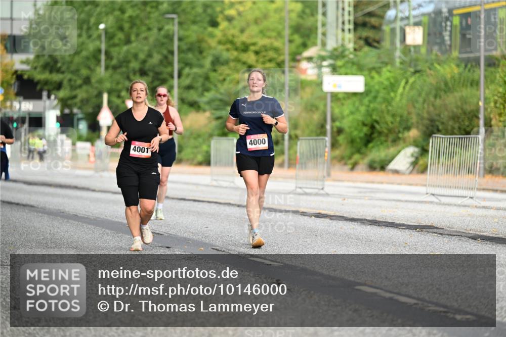 06.09.2026 - CURREX Alsterlauf Dr. Thomas Lammeyer http://msf.ph/oto/10146000 06.09.2026 10:20:11 Laufen 4001, 4000 meine-sportfotos.de