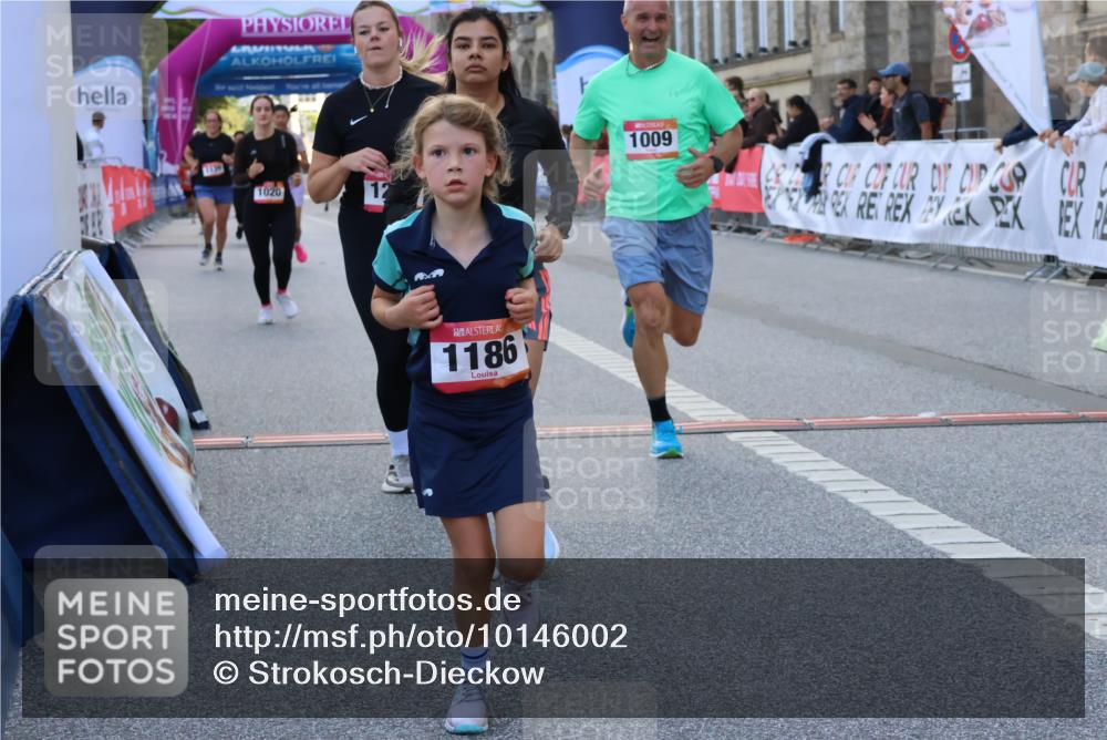06.09.2026 - CURREX Alsterlauf Strokosch-Dieckow http://msf.ph/oto/10146002 06.09.2026 11:52:23 Ziel 1009, 1020, 1059, 1120, 1186, 1205, 1206, 1215, 1266, 1304 meine-sportfotos.de