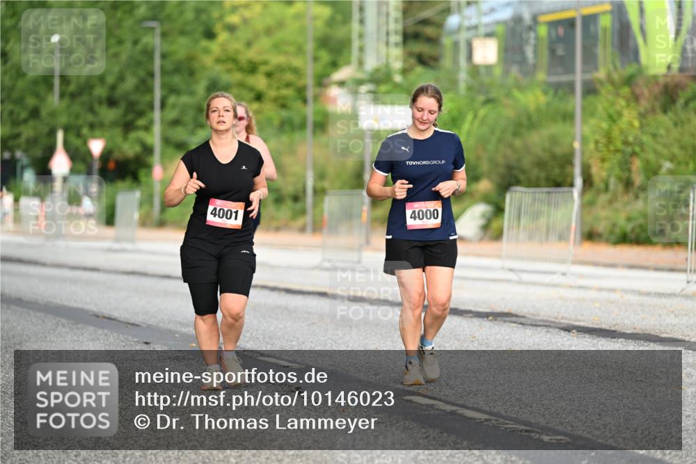 06.09.2026 - CURREX Alsterlauf Dr. Thomas Lammeyer http://msf.ph/oto/10146023 06.09.2026 10:20:13 Laufen 4001, 4000 meine-sportfotos.de