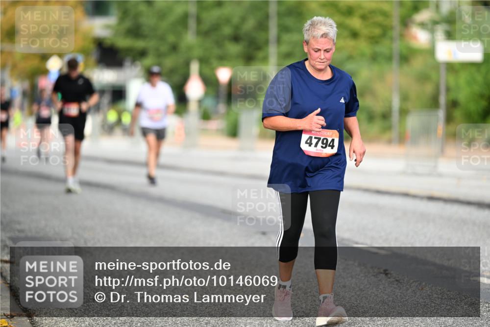 06.09.2026 - CURREX Alsterlauf Dr. Thomas Lammeyer http://msf.ph/oto/10146069 06.09.2026 10:20:26 Laufen 4794 meine-sportfotos.de