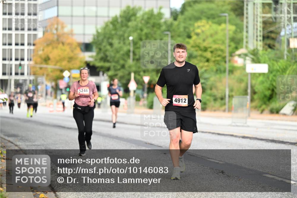 06.09.2026 - CURREX Alsterlauf Dr. Thomas Lammeyer http://msf.ph/oto/10146083 06.09.2026 10:20:34 Laufen 5248, 4912, 7 meine-sportfotos.de