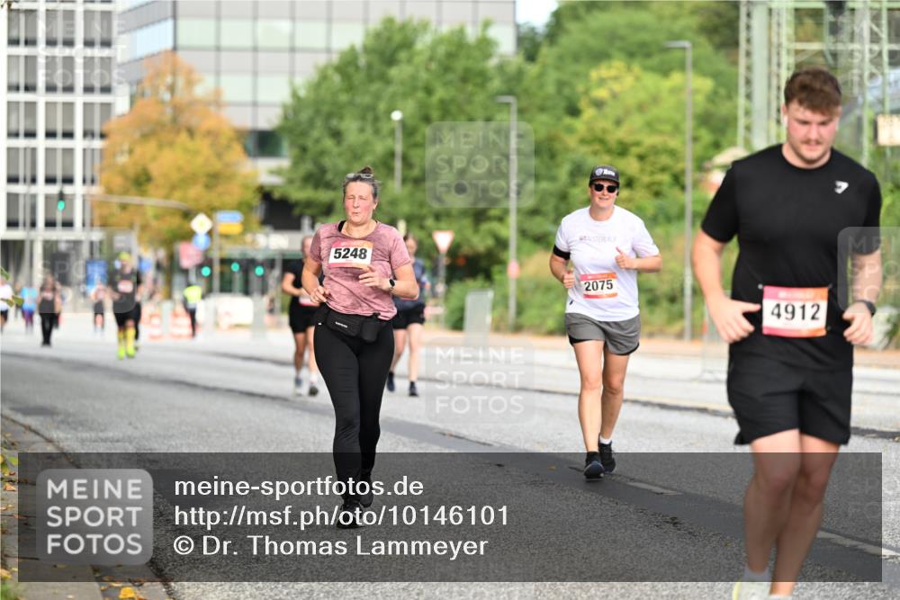 06.09.2026 - CURREX Alsterlauf Dr. Thomas Lammeyer http://msf.ph/oto/10146101 06.09.2026 10:20:36 Laufen 5248, 2075, 4912 meine-sportfotos.de