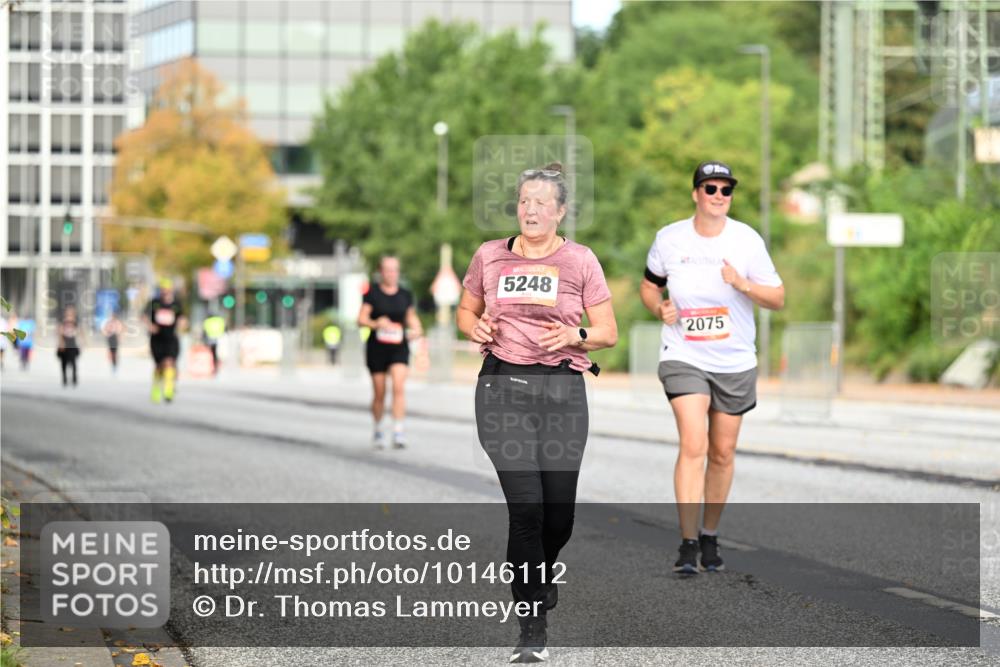 06.09.2026 - CURREX Alsterlauf Dr. Thomas Lammeyer http://msf.ph/oto/10146112 06.09.2026 10:20:37 Laufen 5248, 2075 meine-sportfotos.de
