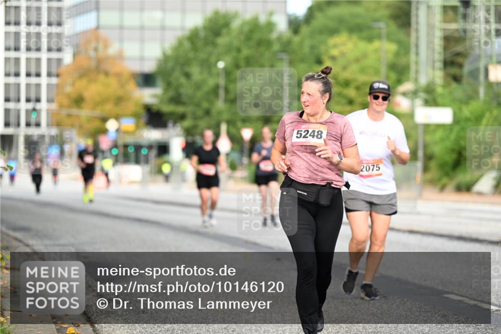 06.09.2026 - CURREX Alsterlauf Dr. Thomas Lammeyer http://msf.ph/oto/10146120 06.09.2026 10:20:38 Laufen 5248, 2075 meine-sportfotos.de