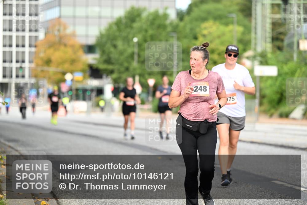 06.09.2026 - CURREX Alsterlauf Dr. Thomas Lammeyer http://msf.ph/oto/10146121 06.09.2026 10:20:38 Laufen 248, 75 meine-sportfotos.de