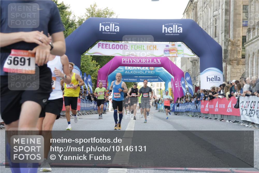 06.09.2026 - CURREX Alsterlauf Yannick Fuchs http://msf.ph/oto/10146131 06.09.2026 09:47:51 Ziel 2759, 5020, 5704, 5845, 6228, 6262 meine-sportfotos.de