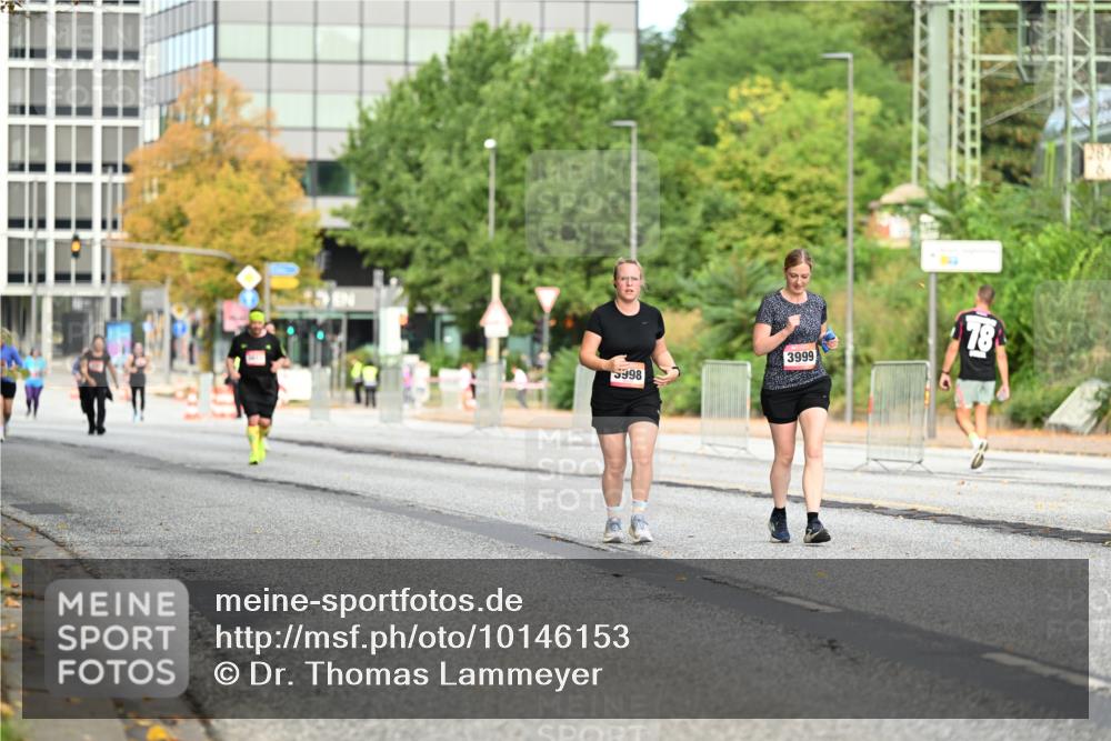 06.09.2026 - CURREX Alsterlauf Dr. Thomas Lammeyer http://msf.ph/oto/10146153 06.09.2026 10:20:42 Laufen 5998, 3999 meine-sportfotos.de