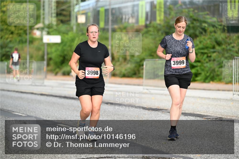 06.09.2026 - CURREX Alsterlauf Dr. Thomas Lammeyer http://msf.ph/oto/10146196 06.09.2026 10:20:48 Laufen 3998, 3999 meine-sportfotos.de