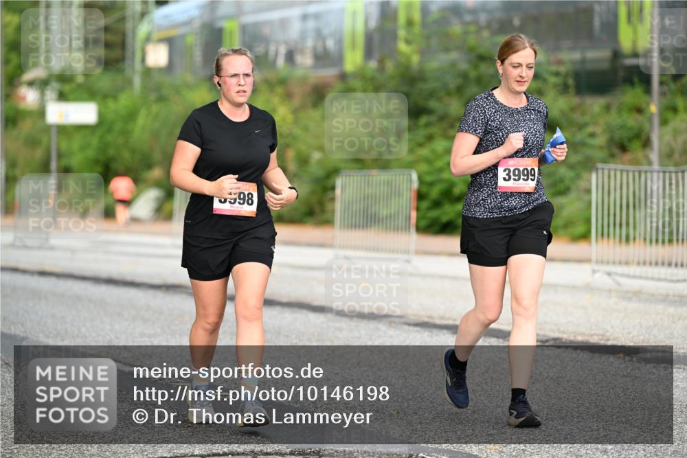 06.09.2026 - CURREX Alsterlauf Dr. Thomas Lammeyer http://msf.ph/oto/10146198 06.09.2026 10:20:49 Laufen 98, 3999 meine-sportfotos.de