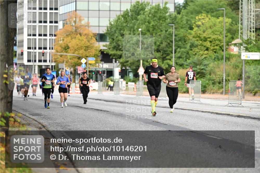 06.09.2026 - CURREX Alsterlauf Dr. Thomas Lammeyer http://msf.ph/oto/10146201 06.09.2026 10:20:52 Laufen 6252, 58, 3653, 6202 meine-sportfotos.de