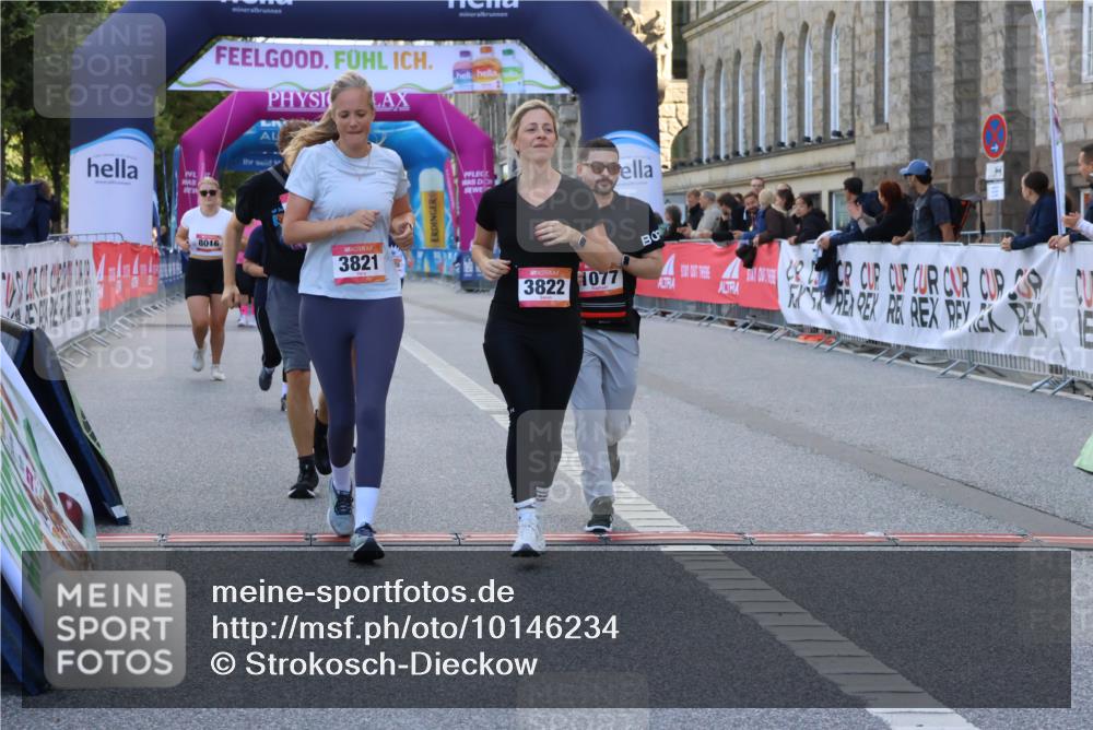 06.09.2026 - CURREX Alsterlauf Strokosch-Dieckow http://msf.ph/oto/10146234 06.09.2026 11:52:50 Ziel 1061, 1077, 1082, 1340, 3821, 3822, 8016, 8137 meine-sportfotos.de