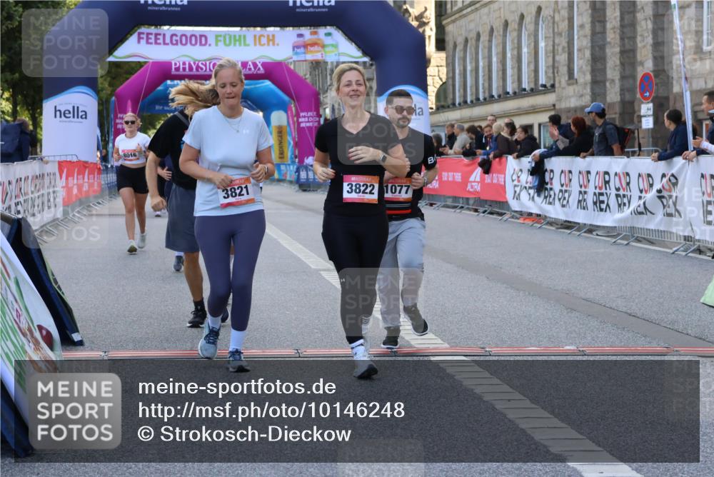 06.09.2026 - CURREX Alsterlauf Strokosch-Dieckow http://msf.ph/oto/10146248 06.09.2026 11:52:50 Ziel 1061, 1077, 1082, 1340, 3821, 3822, 8016, 8137 meine-sportfotos.de