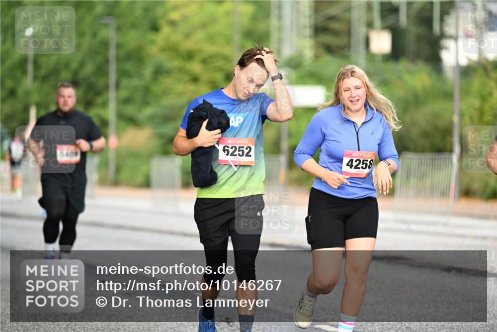 06.09.2026 - CURREX Alsterlauf Dr. Thomas Lammeyer http://msf.ph/oto/10146267 06.09.2026 10:21:07 Laufen 5409, 6252, 4258 meine-sportfotos.de