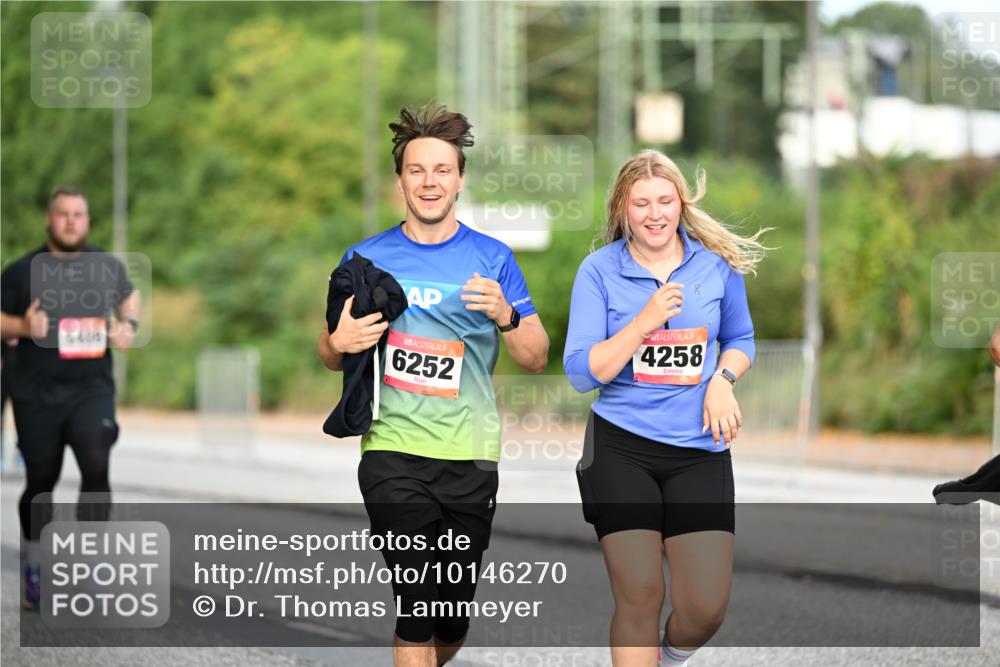 06.09.2026 - CURREX Alsterlauf Dr. Thomas Lammeyer http://msf.ph/oto/10146270 06.09.2026 10:21:08 Laufen 5400, 6252, 4258 meine-sportfotos.de