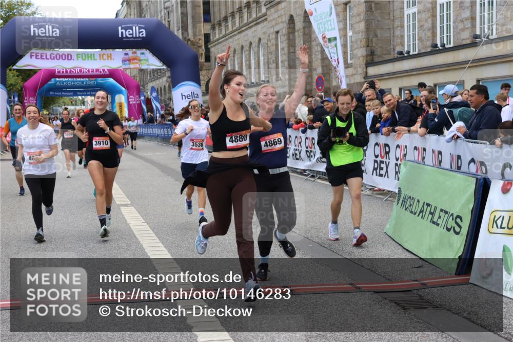 06.09.2026 - CURREX Alsterlauf Strokosch-Dieckow http://msf.ph/oto/10146283 06.09.2026 10:21:54 Ziel 2667, 2668, 2669, 3106, 3538, 3904, 3910, 4025, 4869, 4880, 5508, 8232 meine-sportfotos.de