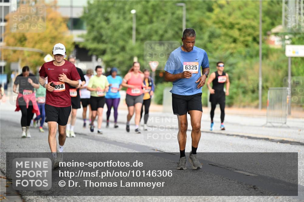 06.09.2026 - CURREX Alsterlauf Dr. Thomas Lammeyer http://msf.ph/oto/10146306 06.09.2026 10:21:12 Laufen 058, 245, 6325 meine-sportfotos.de