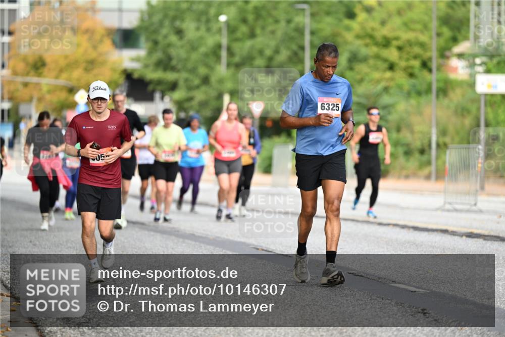 06.09.2026 - CURREX Alsterlauf Dr. Thomas Lammeyer http://msf.ph/oto/10146307 06.09.2026 10:21:12 Laufen 6325 meine-sportfotos.de