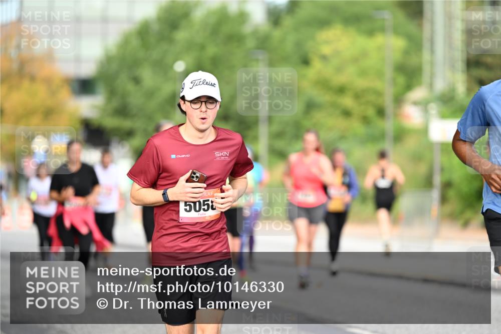 06.09.2026 - CURREX Alsterlauf Dr. Thomas Lammeyer http://msf.ph/oto/10146330 06.09.2026 10:21:17 Laufen 505 meine-sportfotos.de