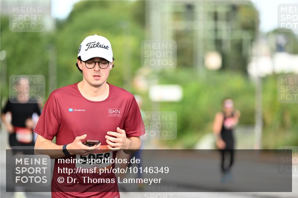 06.09.2026 - CURREX Alsterlauf Dr. Thomas Lammeyer http://msf.ph/oto/10146349 06.09.2026 10:21:19 Laufen 5058 meine-sportfotos.de