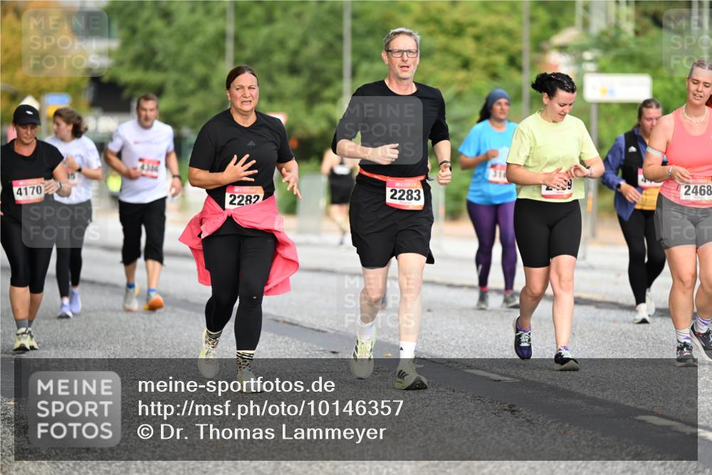 06.09.2026 - CURREX Alsterlauf Dr. Thomas Lammeyer http://msf.ph/oto/10146357 06.09.2026 10:21:21 Laufen 4170, 2282, 2468, 2283 meine-sportfotos.de