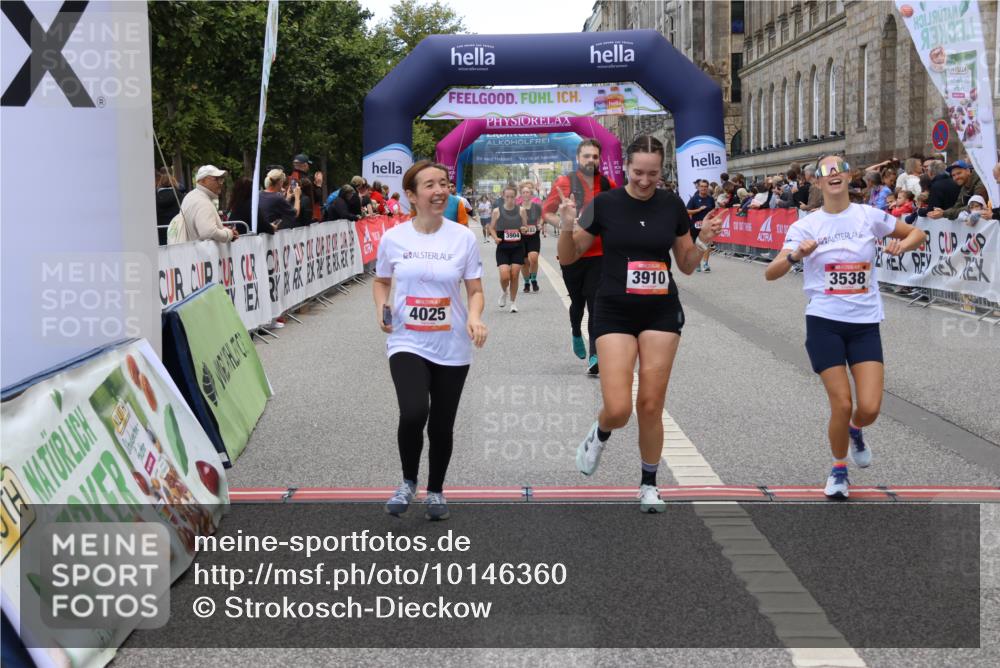 06.09.2026 - CURREX Alsterlauf Strokosch-Dieckow http://msf.ph/oto/10146360 06.09.2026 10:21:55 Ziel 2103, 2667, 2668, 2669, 3106, 3538, 3904, 3910, 4025, 4869, 4880, 4960, 5508, 8232 meine-sportfotos.de