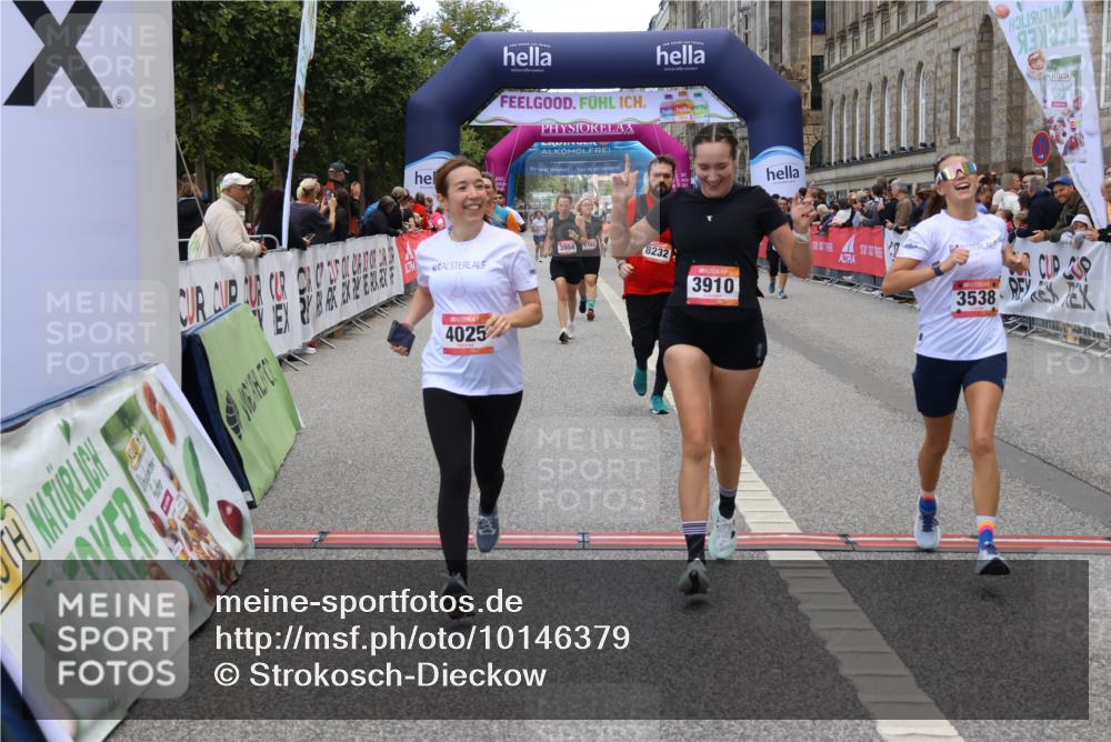 06.09.2026 - CURREX Alsterlauf Strokosch-Dieckow http://msf.ph/oto/10146379 06.09.2026 10:21:55 Ziel 2103, 2667, 2668, 2669, 3106, 3538, 3904, 3910, 4025, 4869, 4880, 4960, 5508, 8232 meine-sportfotos.de