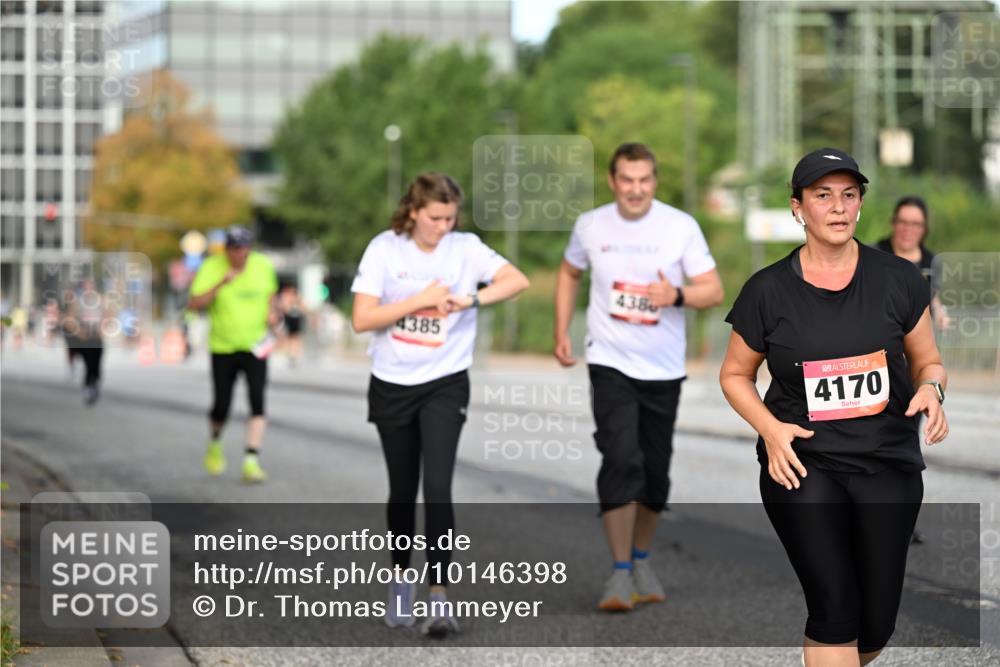 06.09.2026 - CURREX Alsterlauf Dr. Thomas Lammeyer http://msf.ph/oto/10146398 06.09.2026 10:21:28 Laufen 4385, 438, 4170 meine-sportfotos.de