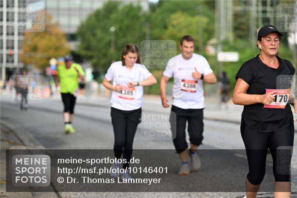 06.09.2026 - CURREX Alsterlauf Dr. Thomas Lammeyer http://msf.ph/oto/10146401 06.09.2026 10:21:28 Laufen 4385, 4386, 170 meine-sportfotos.de