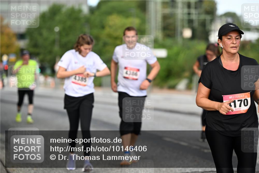 06.09.2026 - CURREX Alsterlauf Dr. Thomas Lammeyer http://msf.ph/oto/10146406 06.09.2026 10:21:29 Laufen 4385, 4306, 170 meine-sportfotos.de