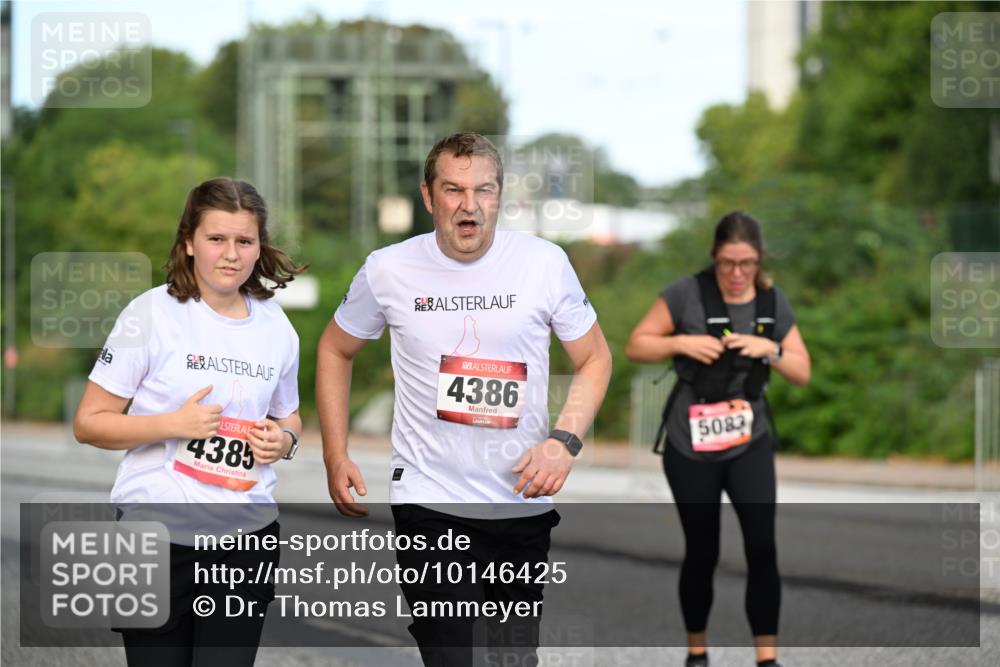06.09.2026 - CURREX Alsterlauf Dr. Thomas Lammeyer http://msf.ph/oto/10146425 06.09.2026 10:21:31 Laufen 4386, 5083, 4385 meine-sportfotos.de