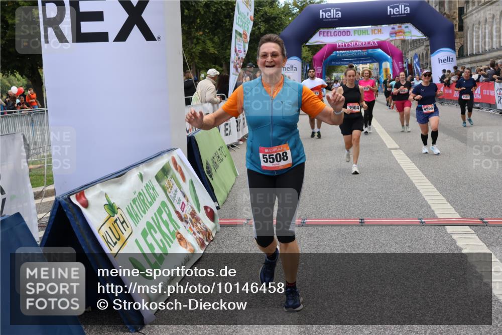 06.09.2026 - CURREX Alsterlauf Strokosch-Dieckow http://msf.ph/oto/10146458 06.09.2026 10:21:58 Ziel 2103, 2422, 3538, 3904, 3910, 3983, 4025, 4869, 4880, 4960, 5431, 5442, 5508, 8232 meine-sportfotos.de
