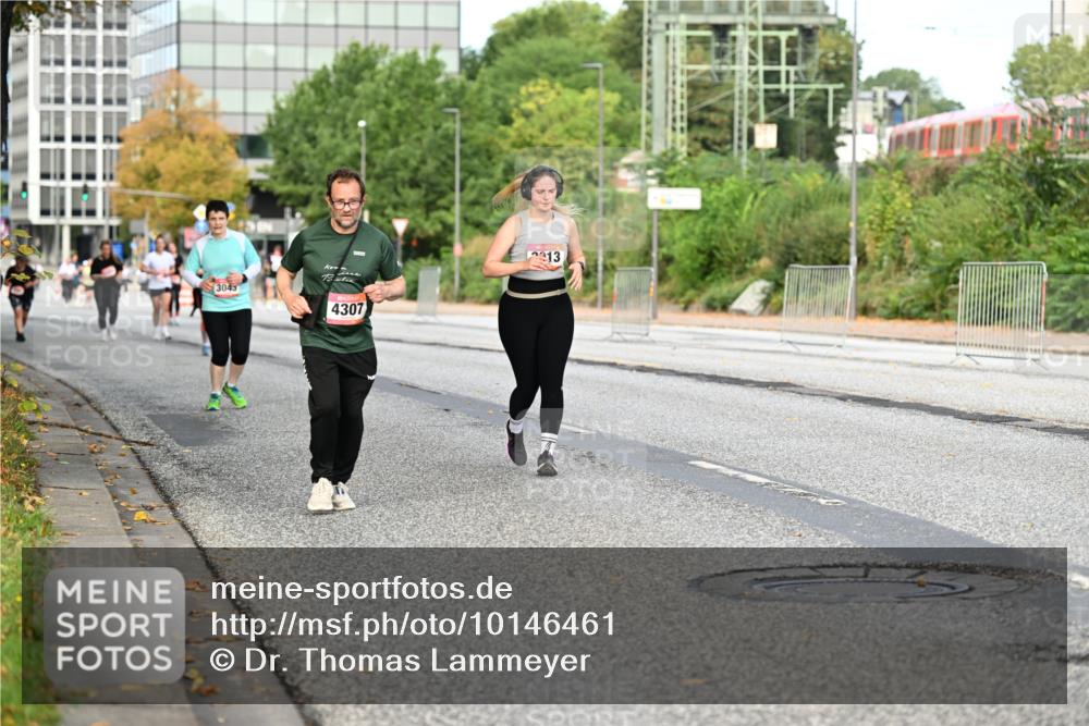 06.09.2026 - CURREX Alsterlauf Dr. Thomas Lammeyer http://msf.ph/oto/10146461 06.09.2026 10:21:45 Laufen 3043, 4307, 13 meine-sportfotos.de