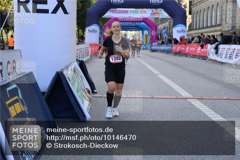 06.09.2026 - CURREX Alsterlauf Strokosch-Dieckow http://msf.ph/oto/10146470 06.09.2026 11:53:11 Ziel 1040, 1202, 8155 meine-sportfotos.de