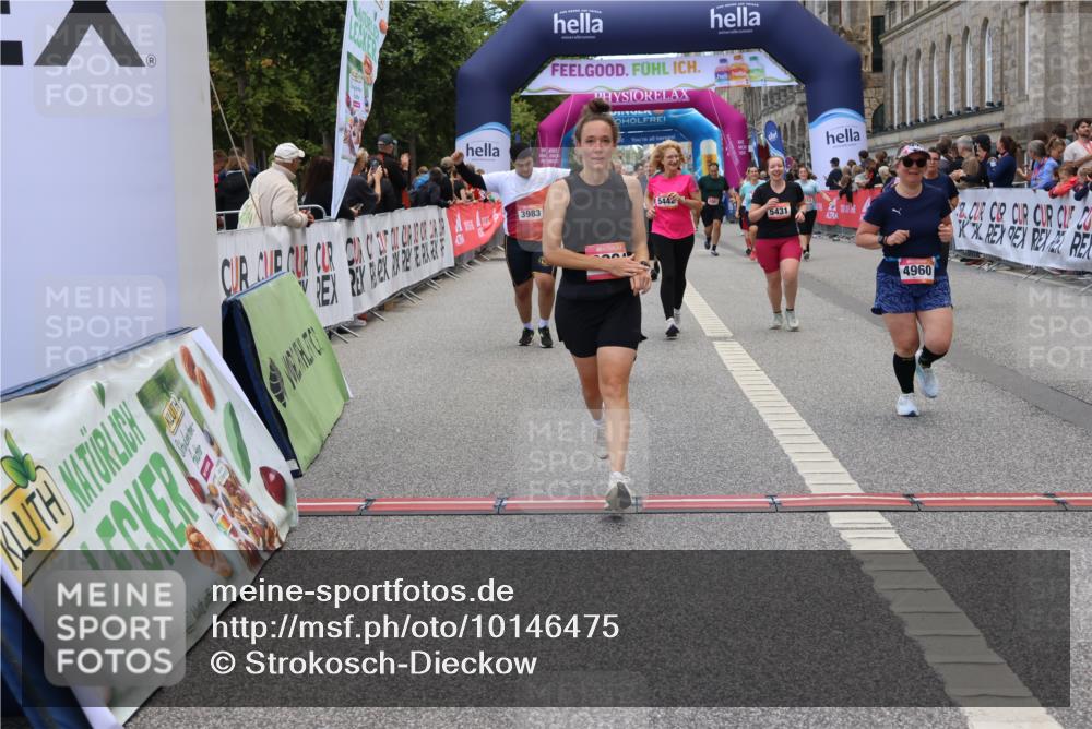 06.09.2026 - CURREX Alsterlauf Strokosch-Dieckow http://msf.ph/oto/10146475 06.09.2026 10:21:59 Ziel 2103, 2422, 3538, 3904, 3910, 3983, 4025, 4869, 4880, 4960, 5431, 5442, 5508, 8232 meine-sportfotos.de